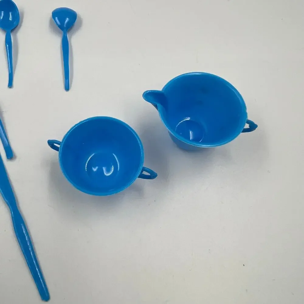 Vintage Made In Hong Kong Blue Play Tea Set Thin‎ Plastic DAMAGED SEE PICTURES